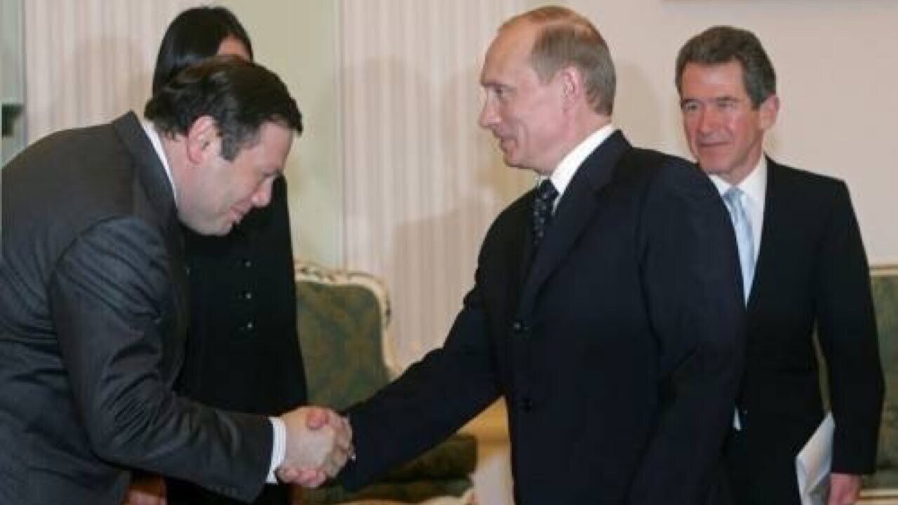 ПУТИНУ ЗАЧЕМ-ТО НУЖЕН ФРИДМАН В УКРАИНЕ, раз ему даже позволили финансировать ВСУ